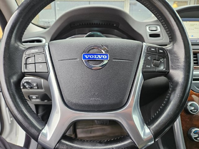 Used 2015 Volvo XC70 T6 Platinum AWD/4WD image 22