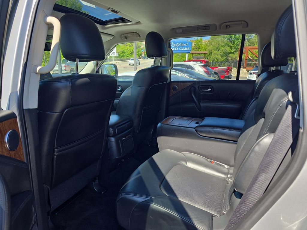 Used 2024 Nissan Armada SL w/ Captain's Chairs Package AWD/4WD image 28