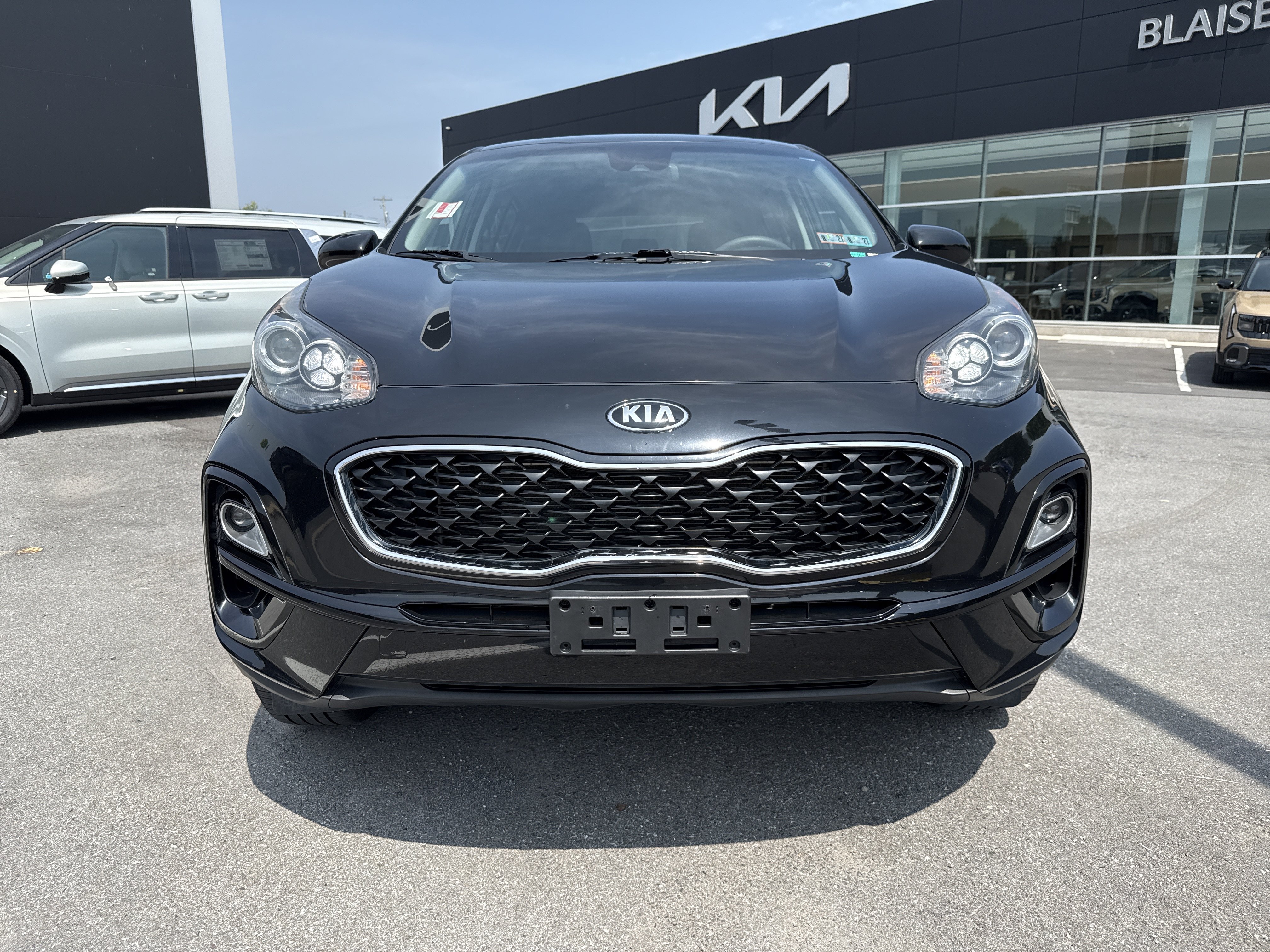Used 2020 Kia Sportage LX AWD/4WD image 9