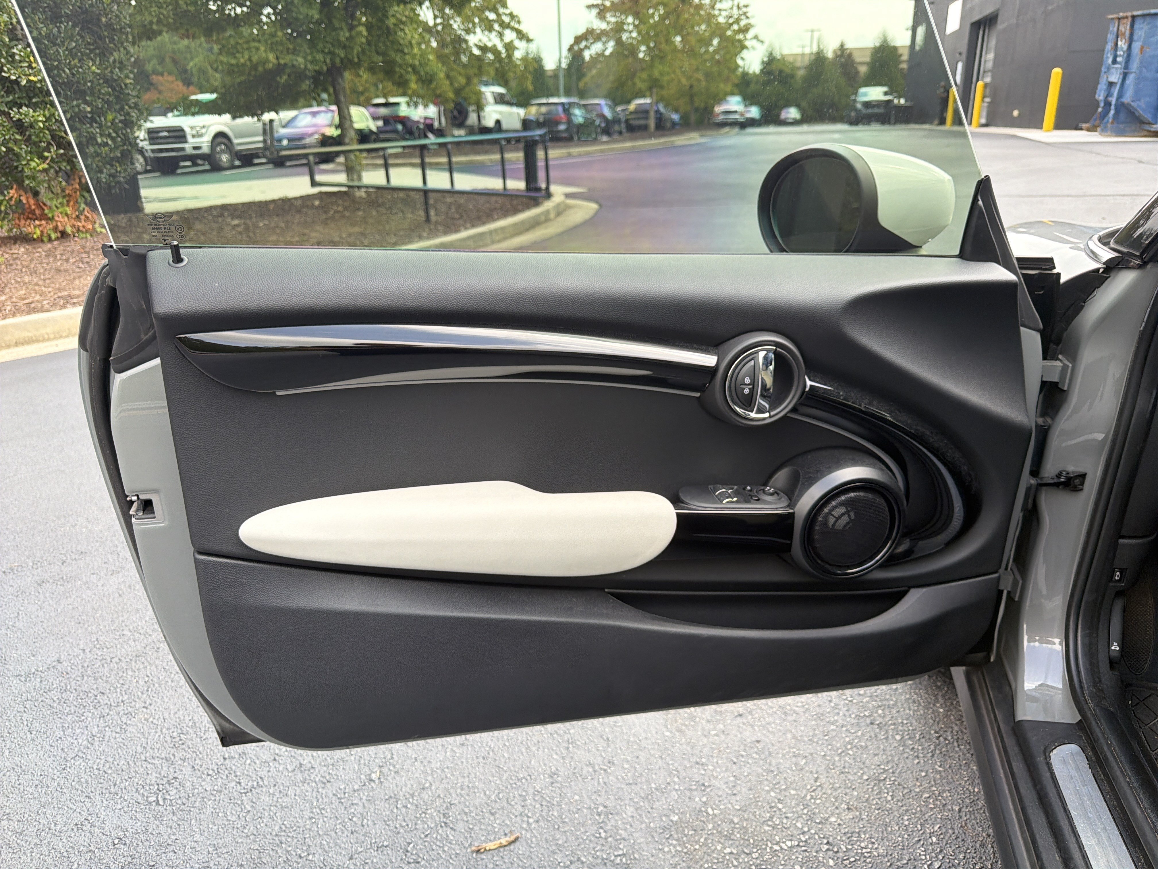 Used 2023 MINI Cooper SE FWD image 16