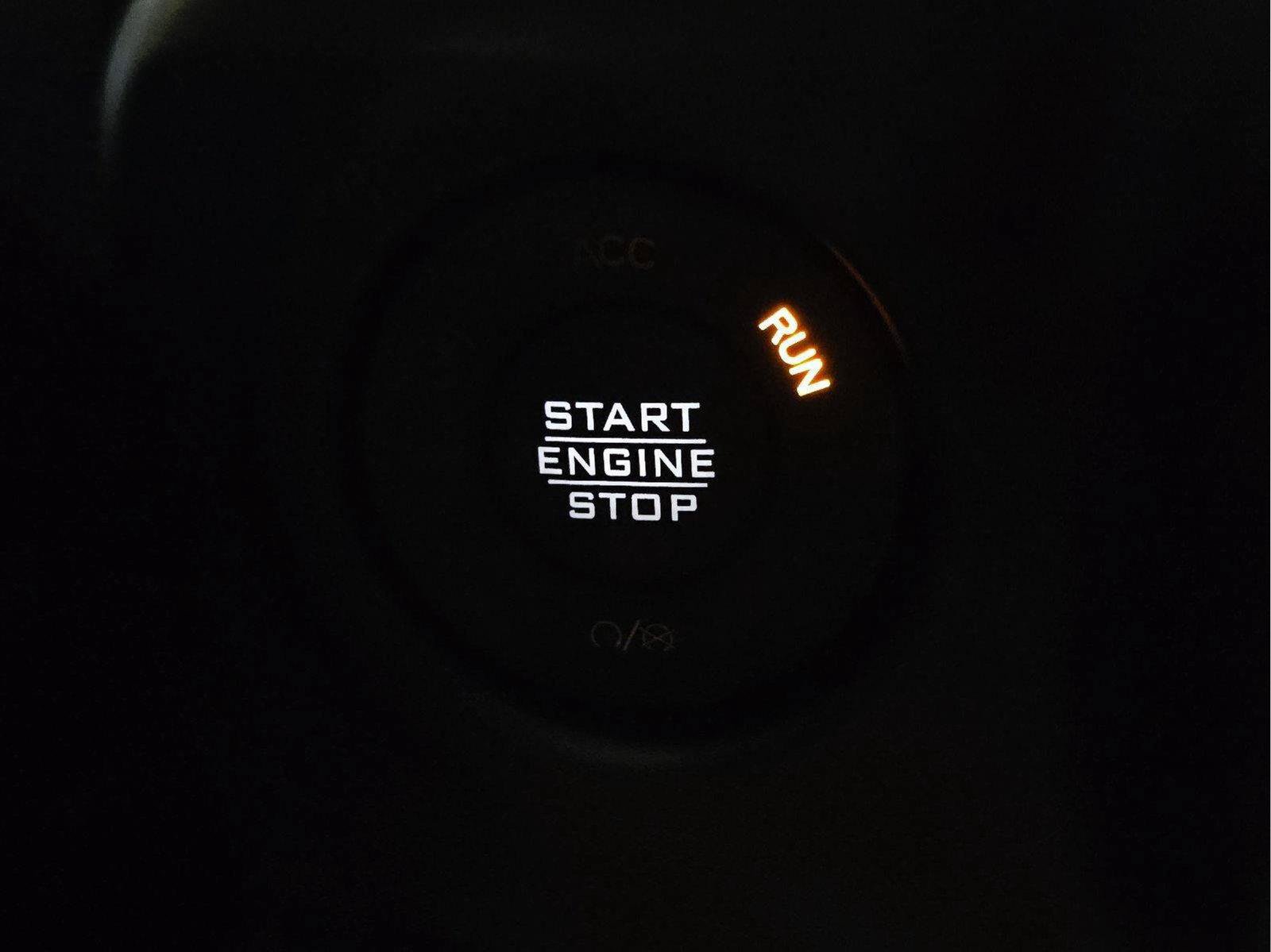 Used 2023 Jeep Wrangler Unlimited Rubicon w/ Cold Weather Group AWD/4WD image 23