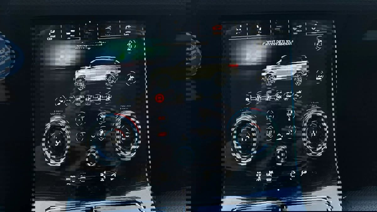 Used 2019 Land Rover Range Rover Velar S image 35