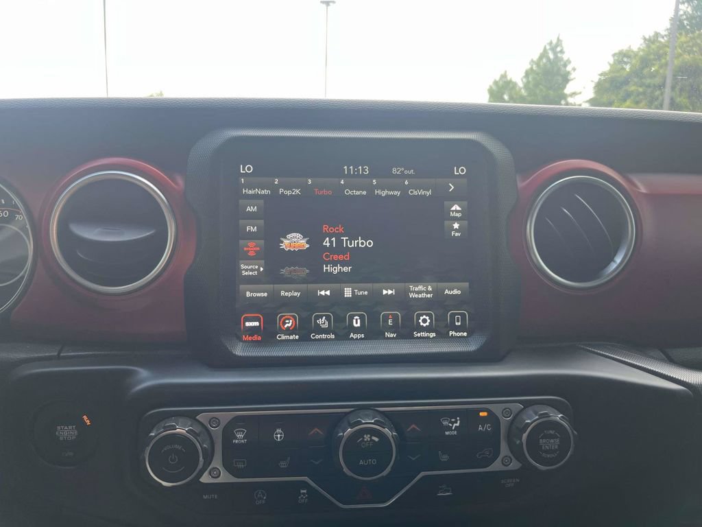 Used 2023 Jeep Wrangler Unlimited Rubicon w/ Cold Weather Group AWD/4WD image 23