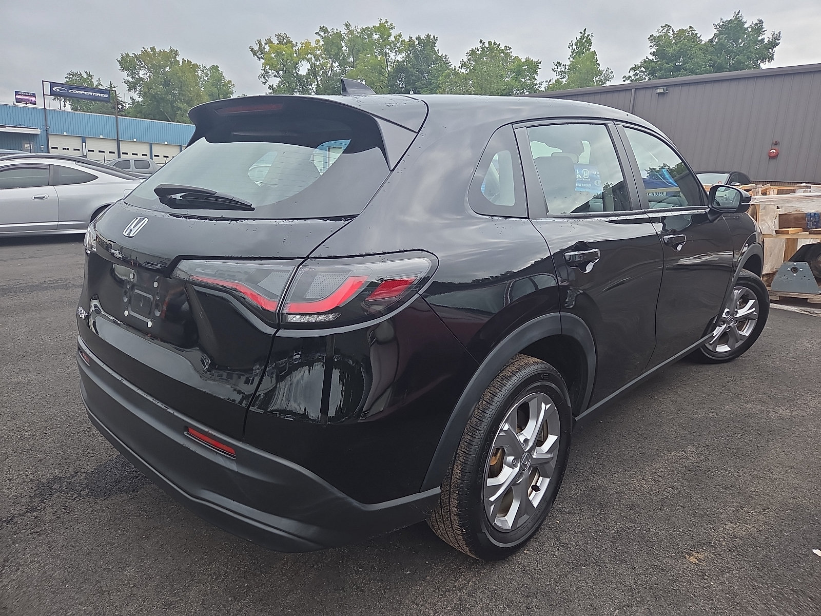 Used 2024 Honda HR-V LX image 4
