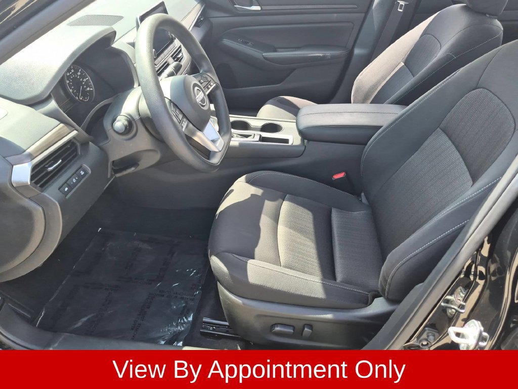 Used 2025 Nissan Altima 2.5 SV FWD image 22
