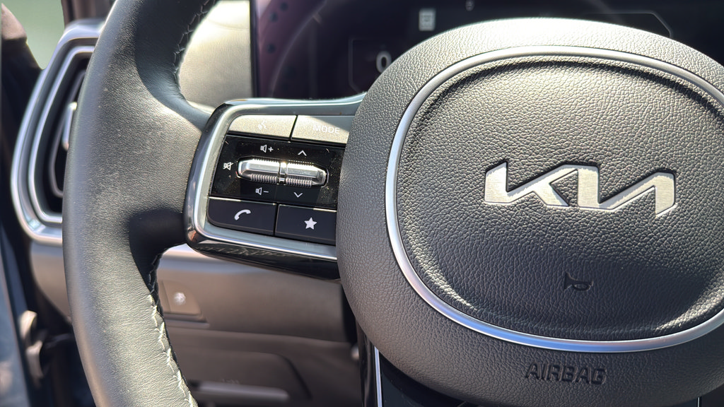 Used 2025 Kia Sorento SX Prestige AWD/4WD image 29