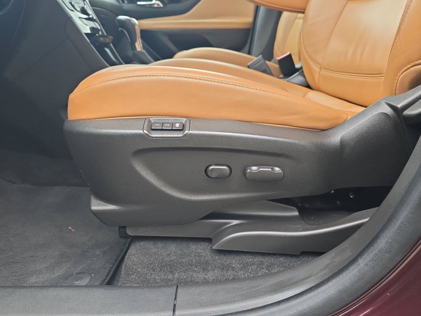 Used 2017 Buick Encore Essence AWD/4WD image 22