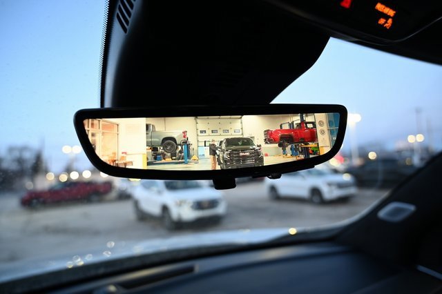 New 2026 GMC Acadia Denali Ultimate w/ LPO, Floor Liner Package image 19