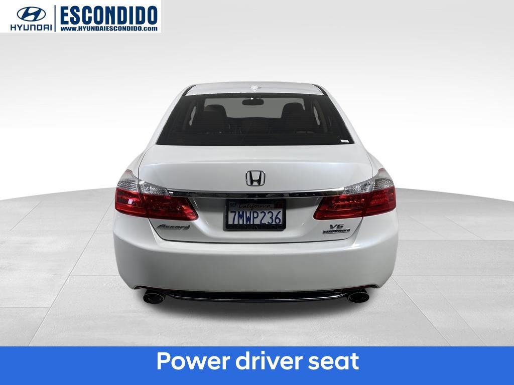 Used 2015 Honda Accord Touring image 4