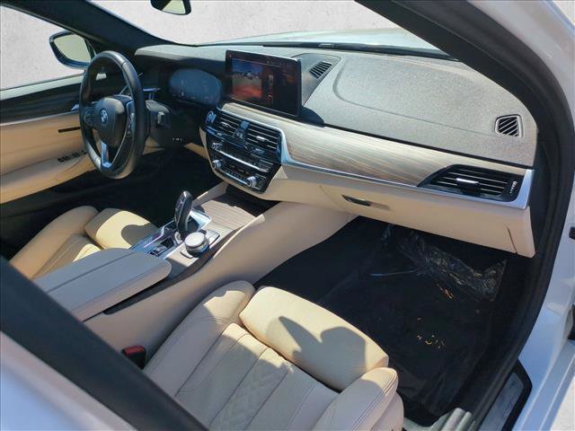 Used 2023 BMW 530i w/ Convenience Package RWD image 23