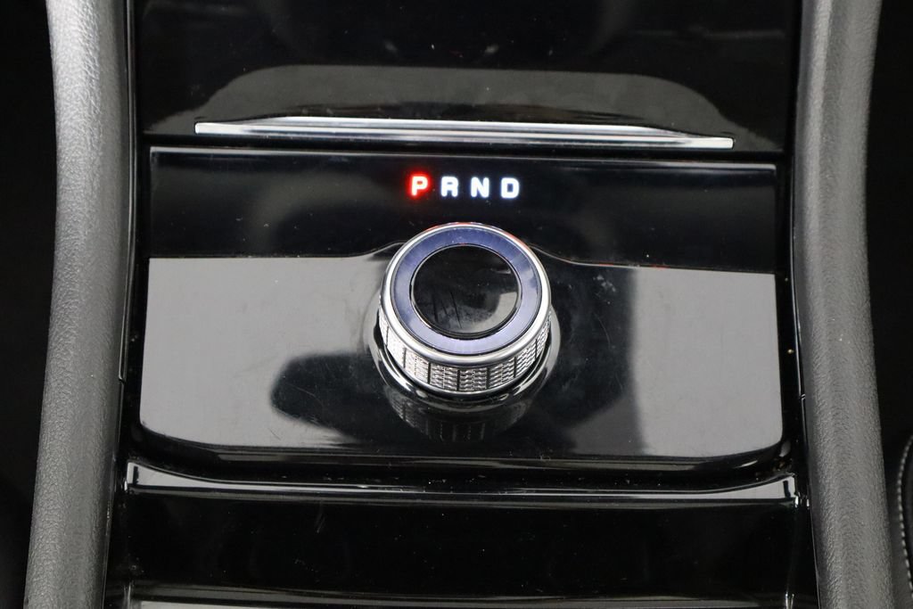 Used 2022 Jeep Grand Cherokee L Limited w/ Black Appearance Package RWD image 32