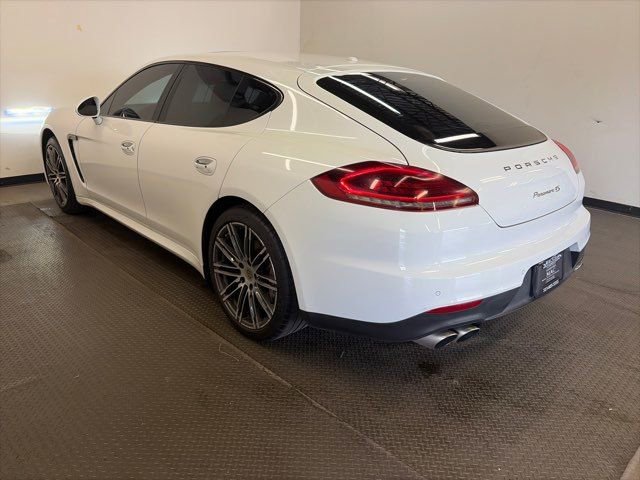 Used 2015 Porsche Panamera 4S image 7