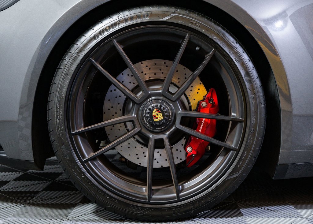 Used 2023 Porsche 911 Targa 4 GTS image 11