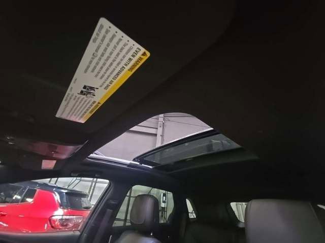 Used 2025 Cadillac XT5 Premium Luxury w/ LPO, Floor Liner Package image 7