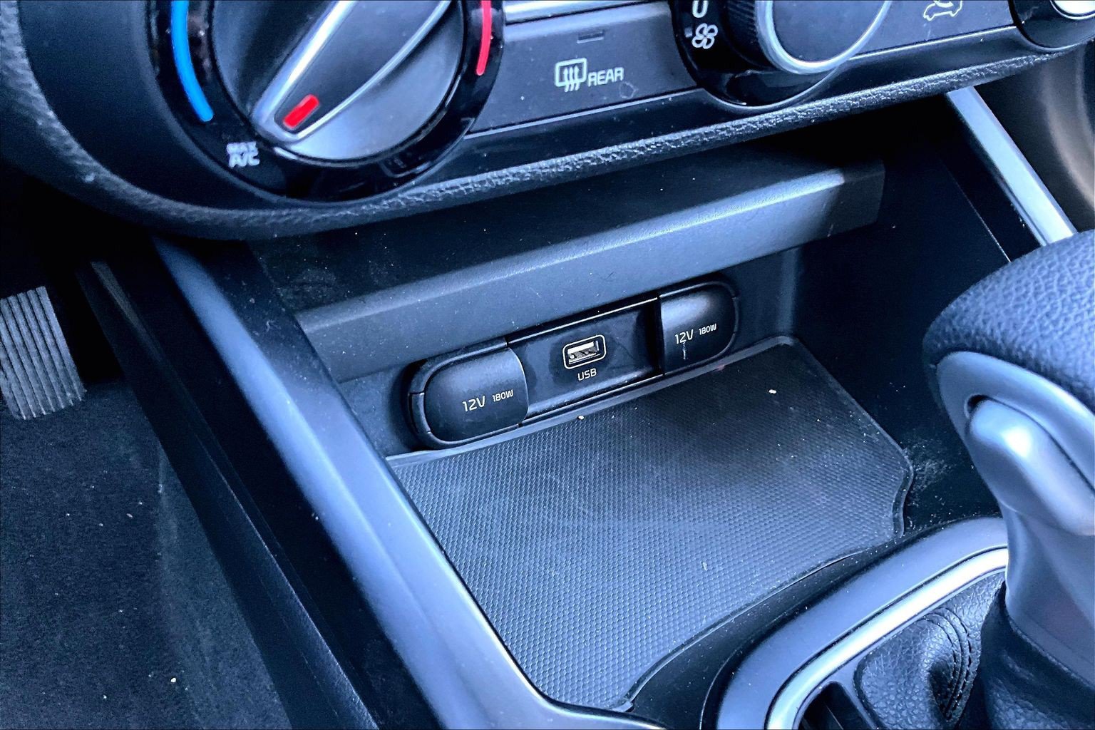 Used 2023 Kia Soul LX FWD image 24