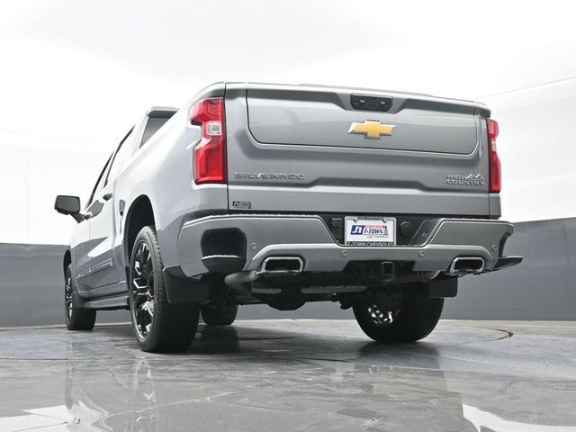 Used 2025 Chevrolet Silverado 1500 High Country AWD/4WD image 56