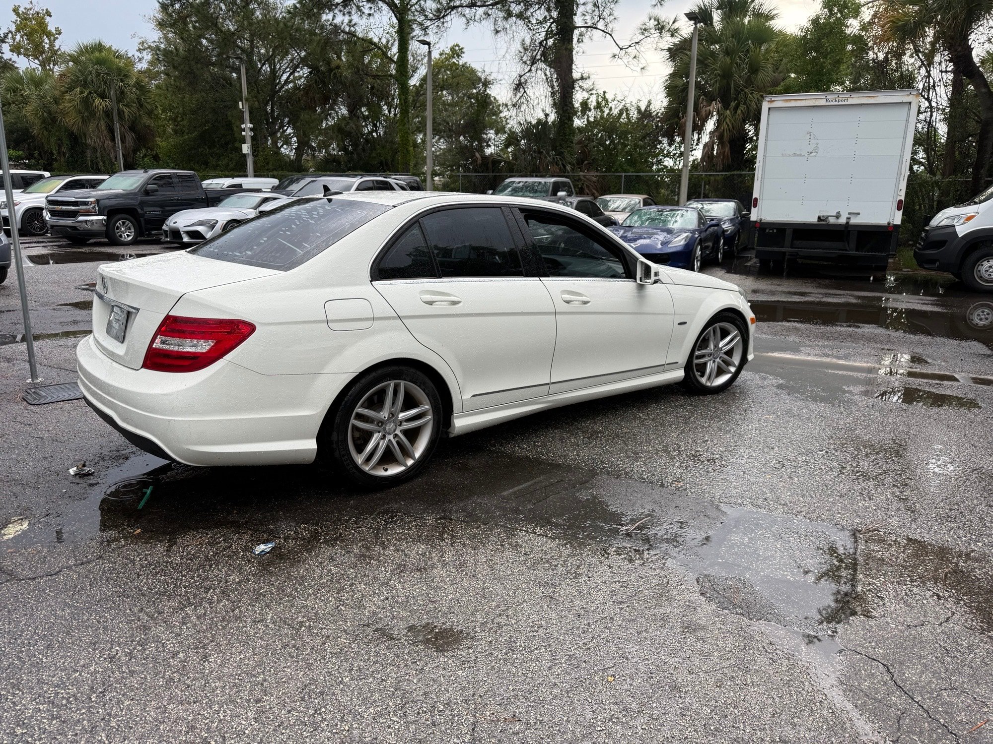 Used 2012 Mercedes-Benz C 250 Sedan image 14