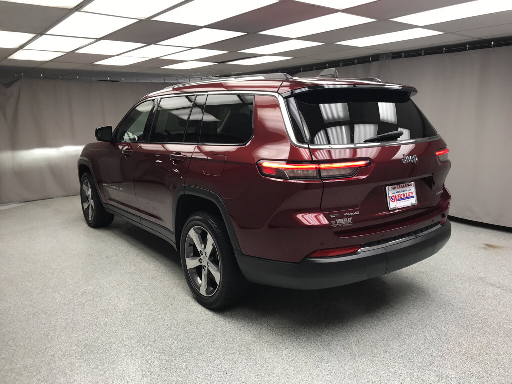 Used 2022 Jeep Grand Cherokee L Limited AWD/4WD image 2