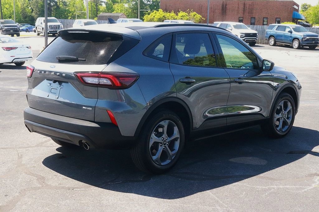 Used 2025 Ford Escape ST-Line AWD/4WD image 7