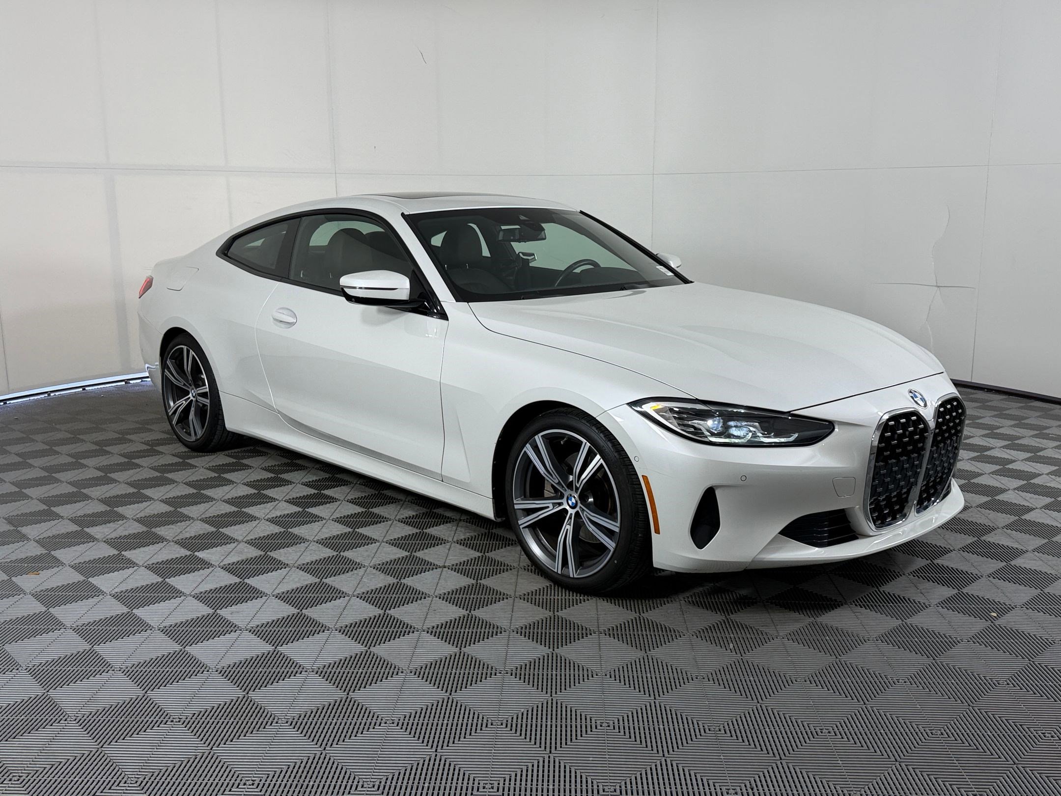 Certified 2023 BMW 430i Coupe w/ Premium Package RWD image 7