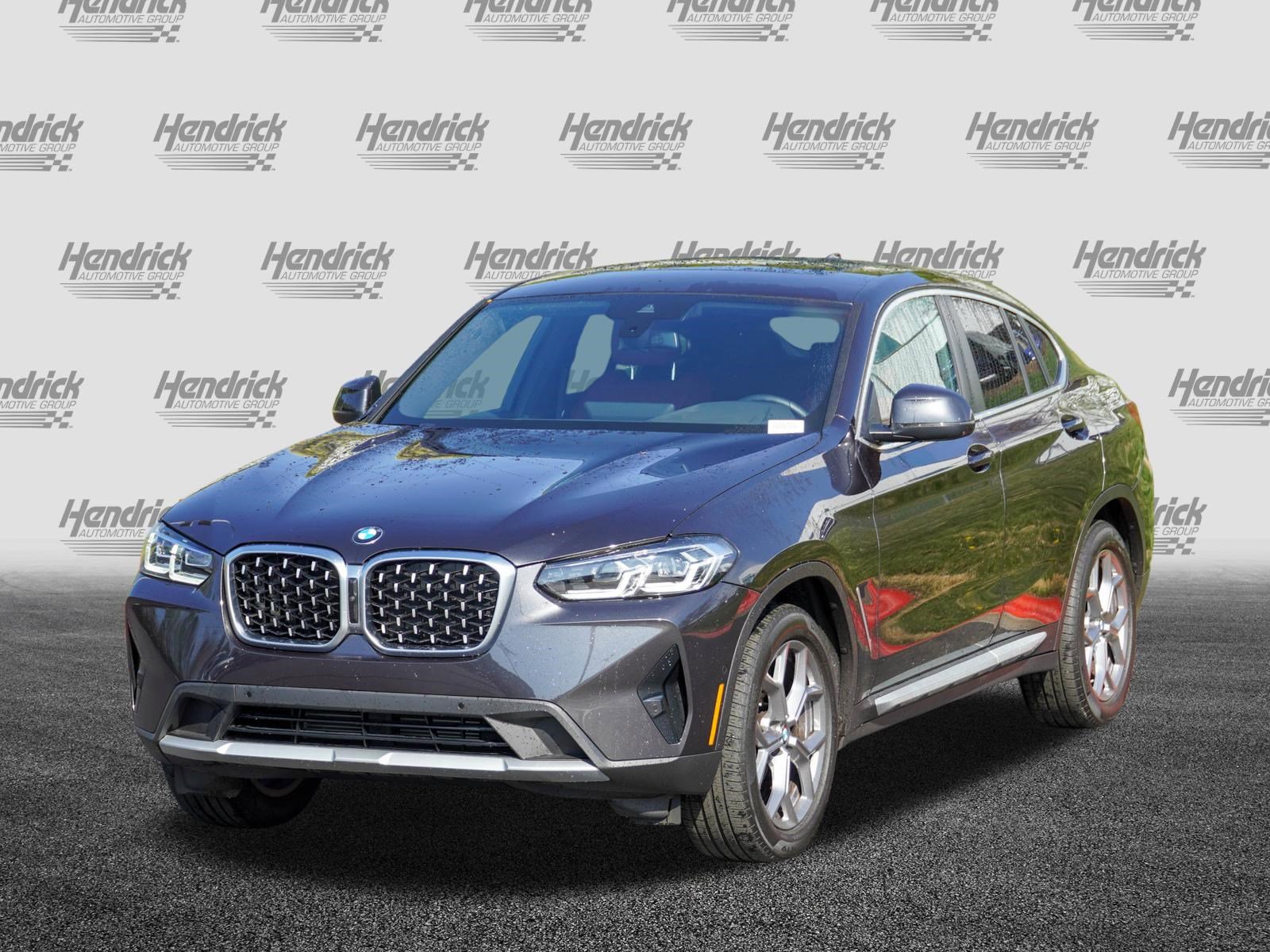 Certified 2025 BMW X4 xDrive30i AWD/4WD image 5