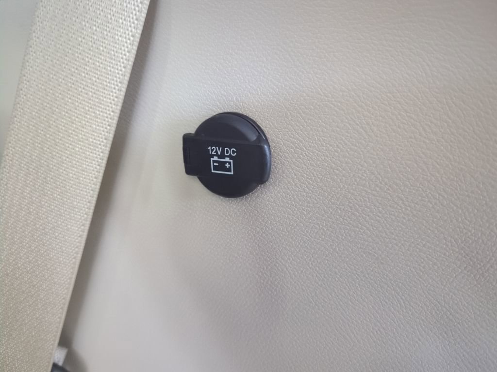 Used 2024 Chrysler Pacifica Touring-L image 40