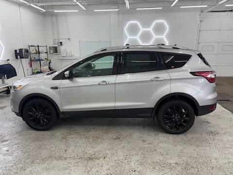 Used 2018 Ford Escape Titanium image 8