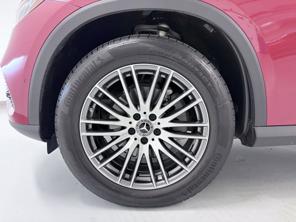 Certified 2025 Mercedes-Benz GLC 300 4MATIC image 11