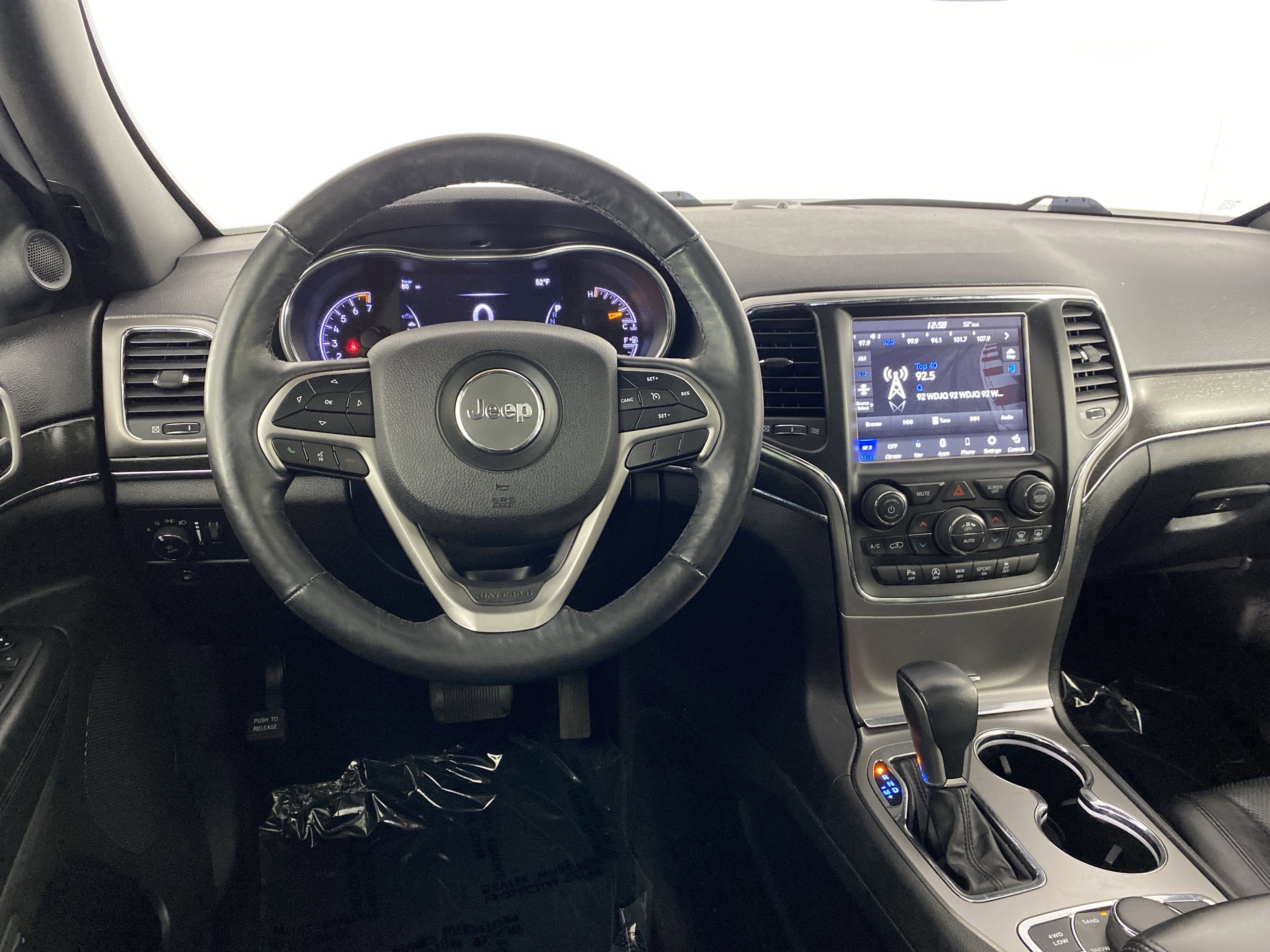 Used 2018 Jeep Grand Cherokee Limited w/ Luxury Group II image 22