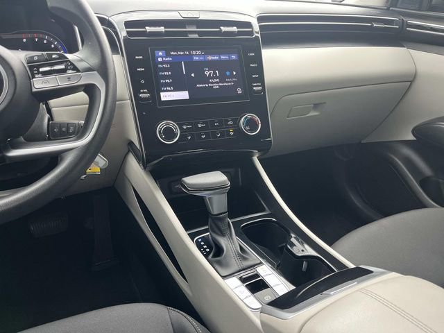 Used 2023 Hyundai Tucson SE image 14