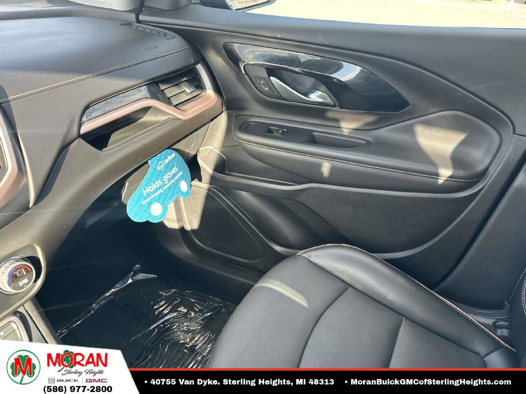 Certified 2024 GMC Terrain AT4 w/ Tech Package AWD/4WD image 31