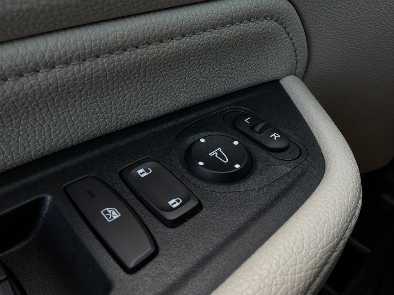 Used 2025 Honda Odyssey Touring image 28