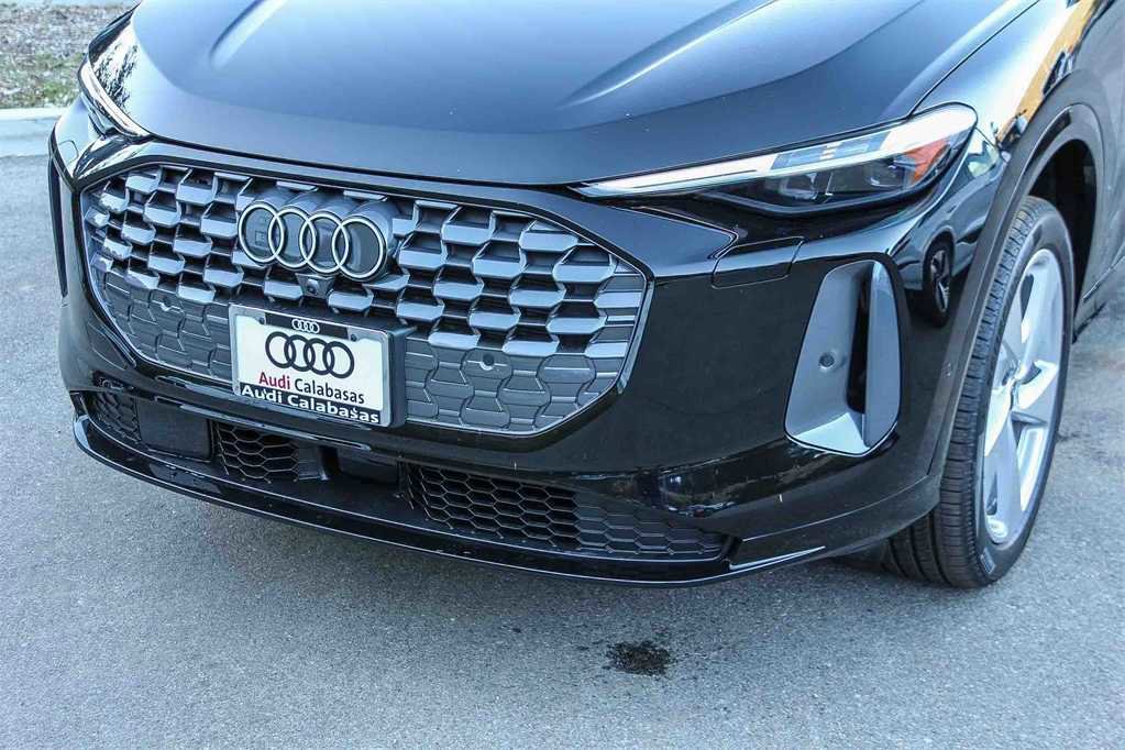 New 2025 Audi Q5 Premium Plus image 8