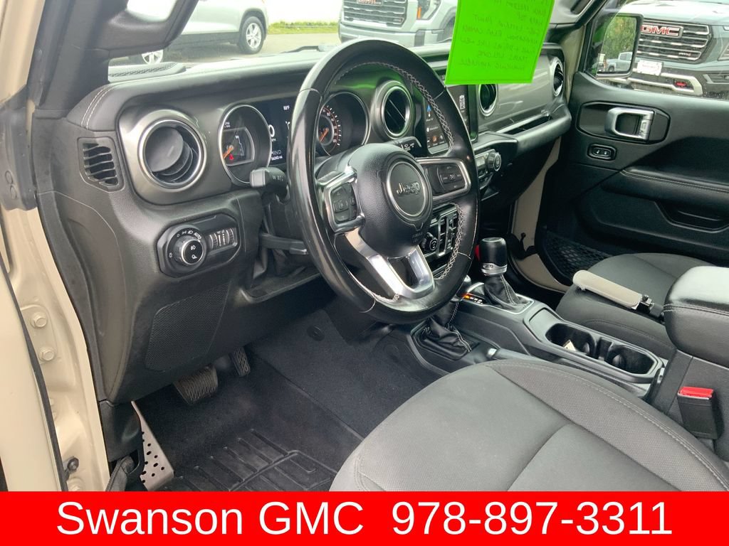 Used 2022 Jeep Gladiator Overland AWD/4WD image 11