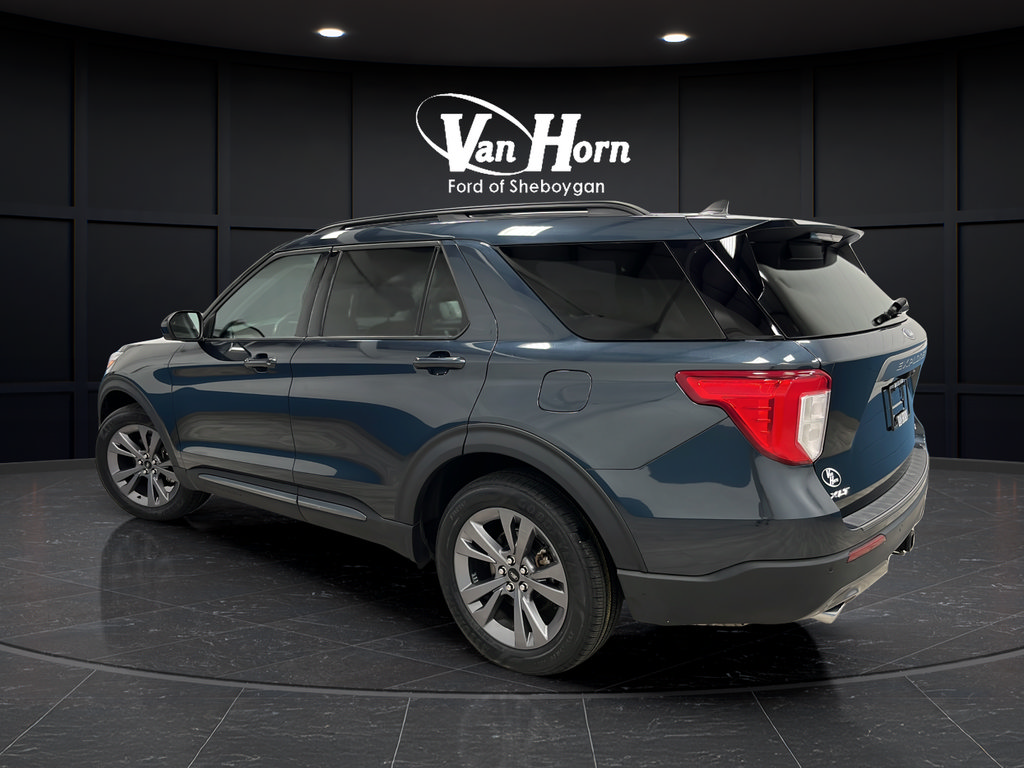 Used 2023 Ford Explorer XLT w/ Equipment Group 202A AWD/4WD image 5