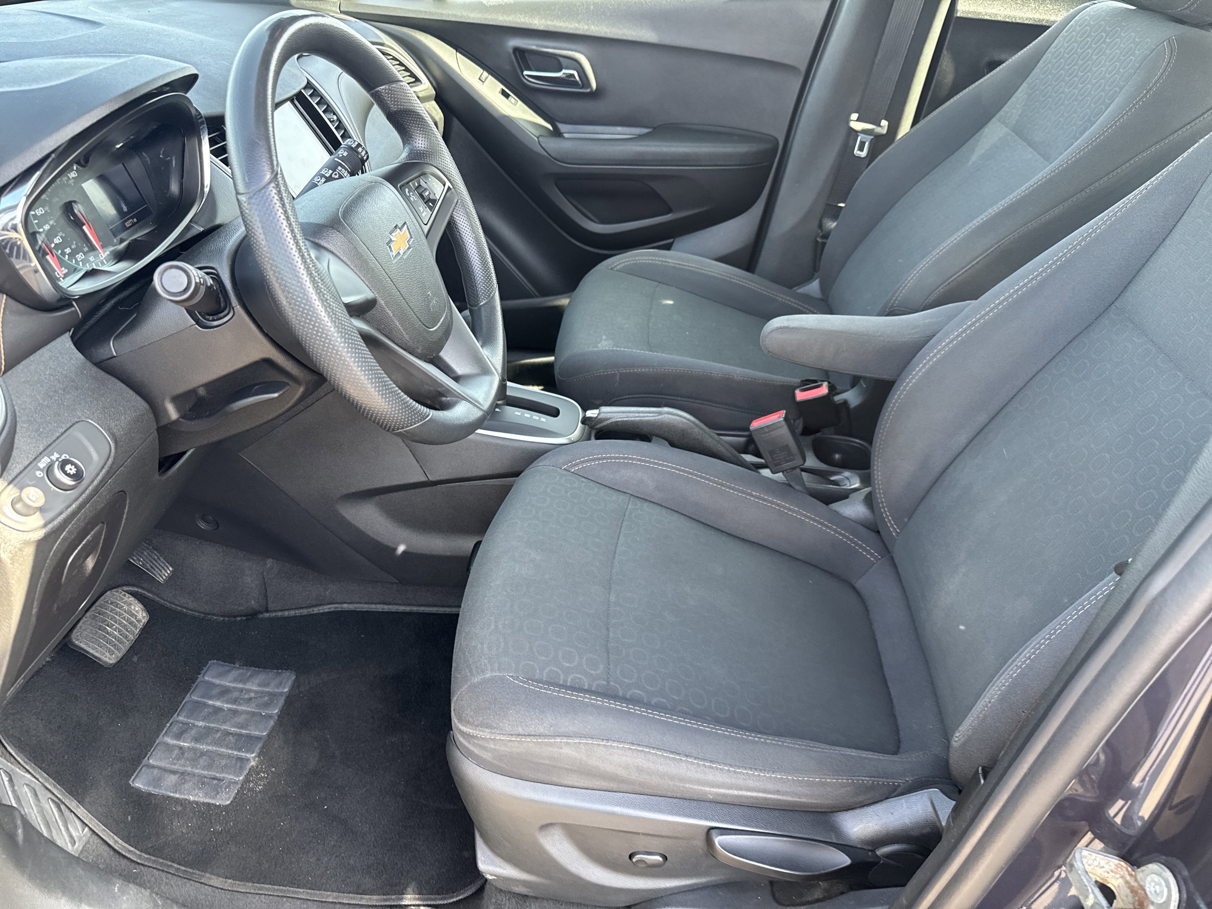 Used 2018 Chevrolet Trax LS image 10