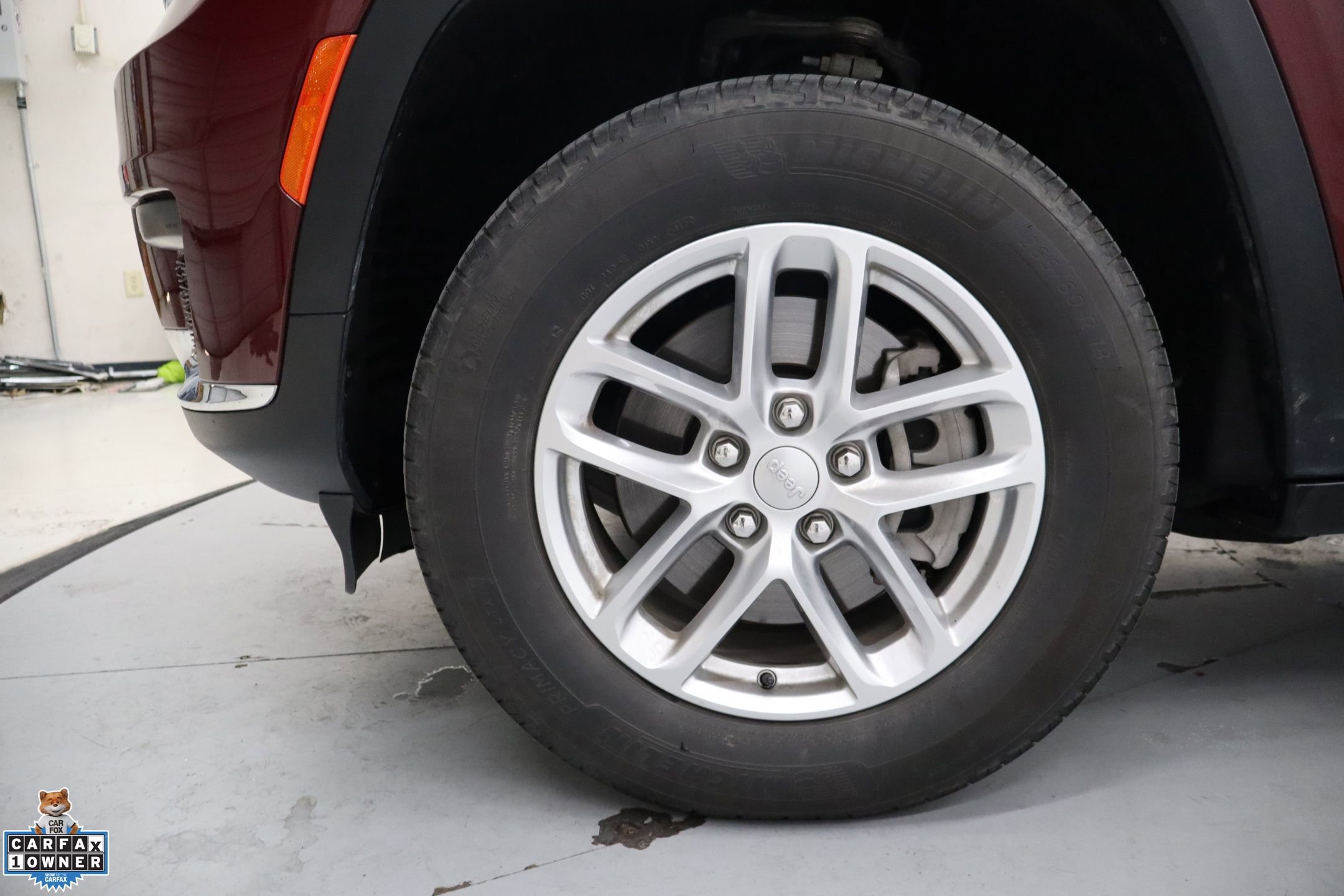 Used 2025 Jeep Grand Cherokee L Laredo image 12