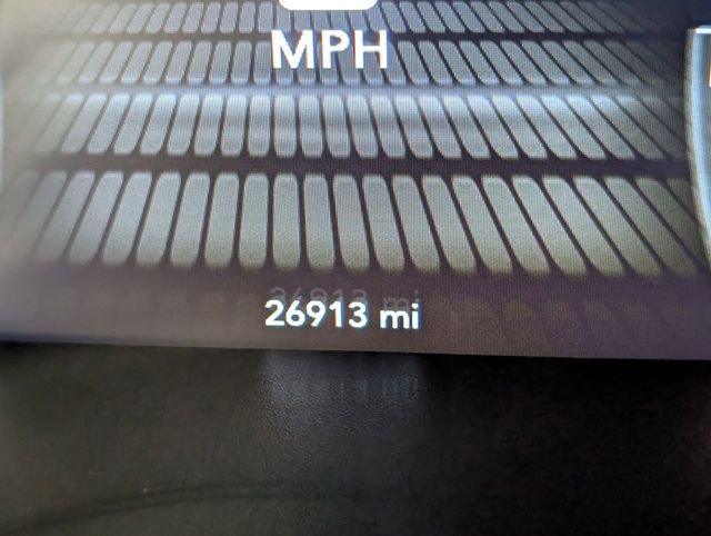 Used 2023 Dodge Challenger R/T w/ Blacktop Package image 18