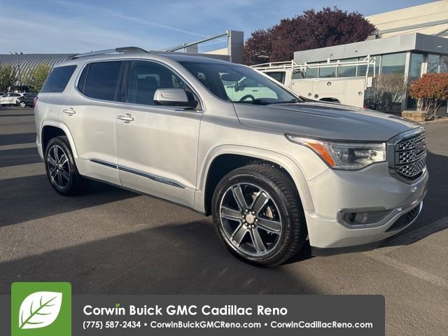 Used 2017 GMC Acadia Denali w/ Technology Package image 8