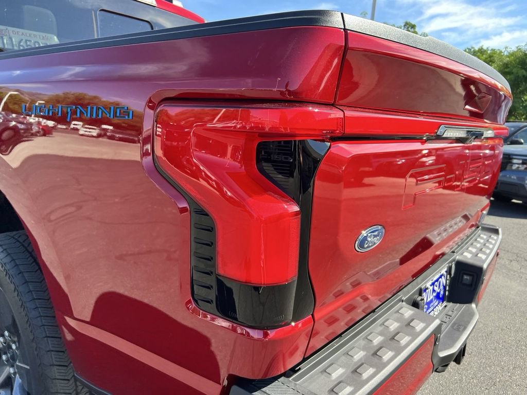 New 2023 Ford F150 Lightning Lariat AWD/4WD image 36