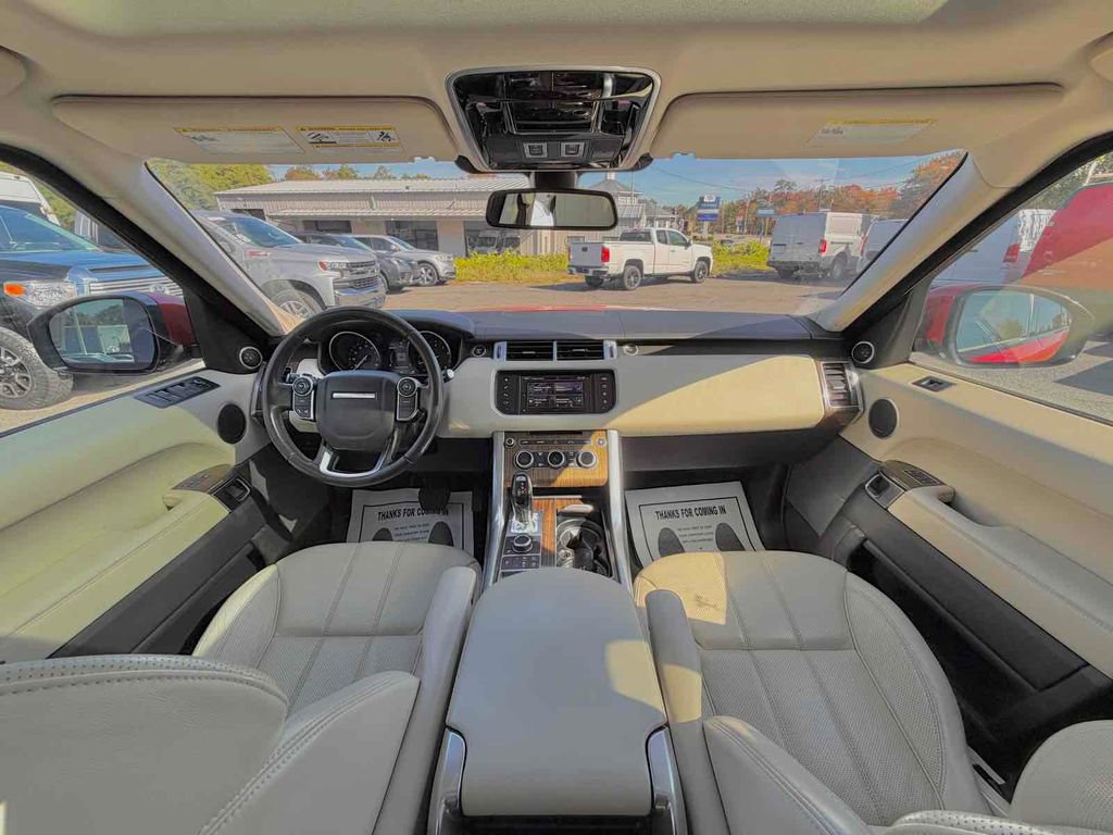 Used 2016 Land Rover Range Rover Sport HSE image 20