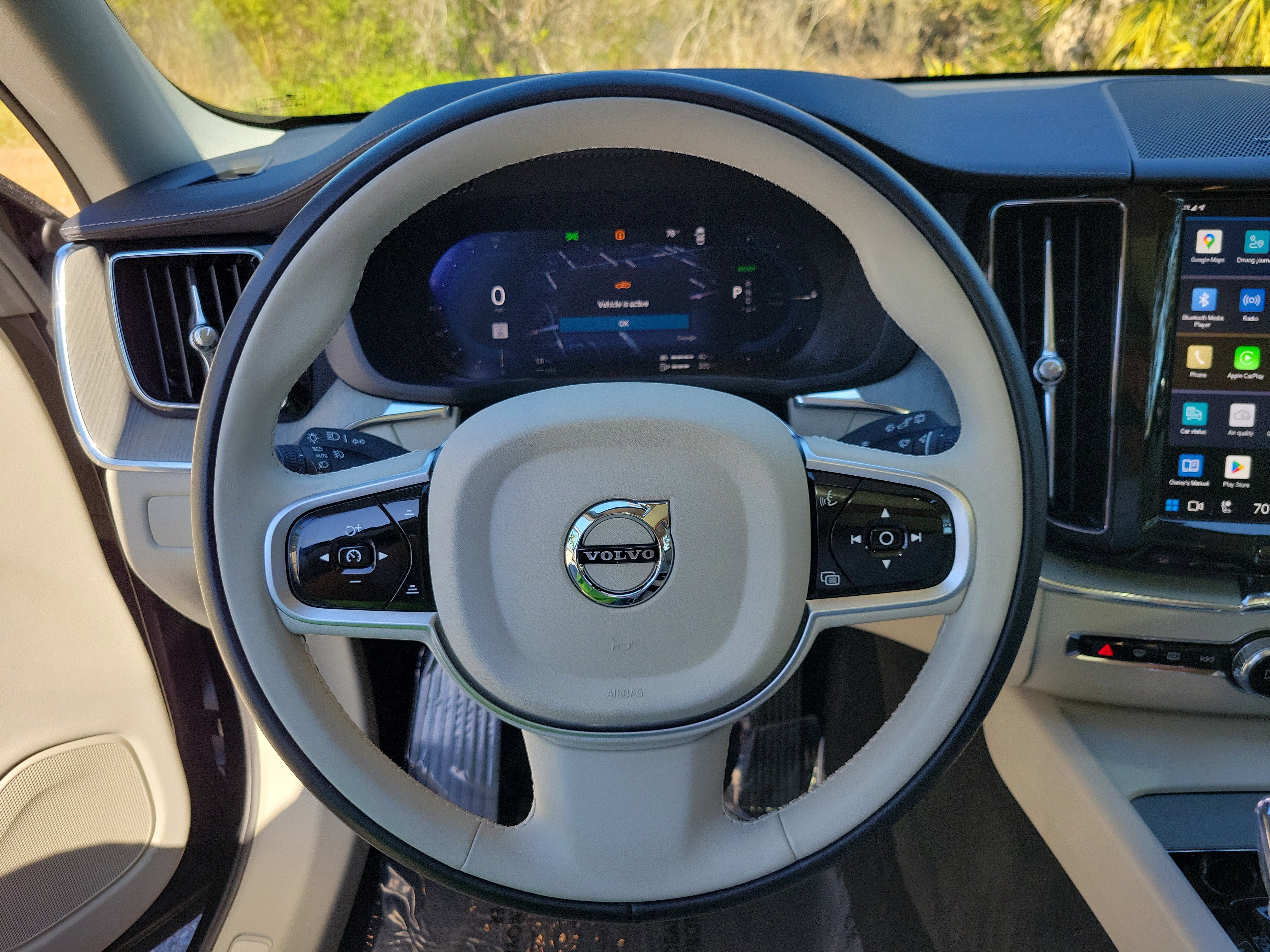 Used 2025 Volvo XC60 T8 Ultra w/ Climate Package image 30