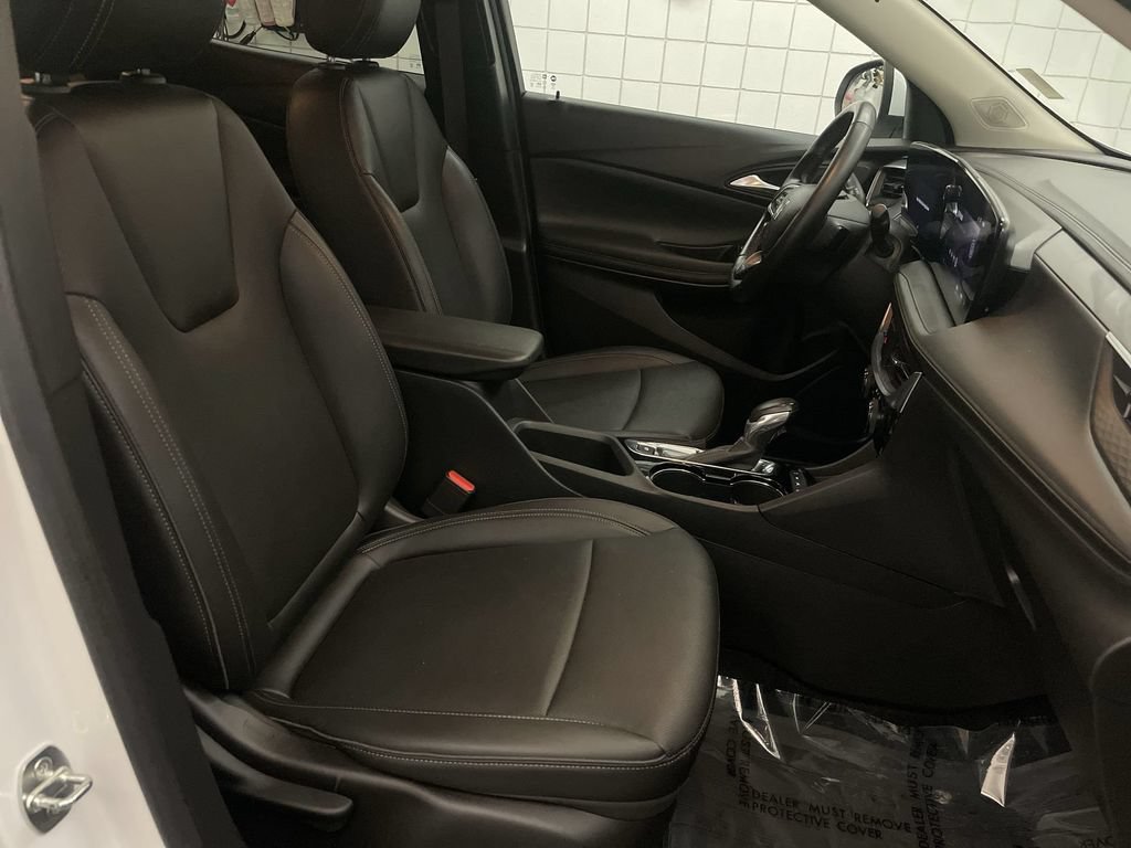 Used 2024 Buick Encore GX Sport Touring w/ Advanced Technology Package AWD/4WD image 19