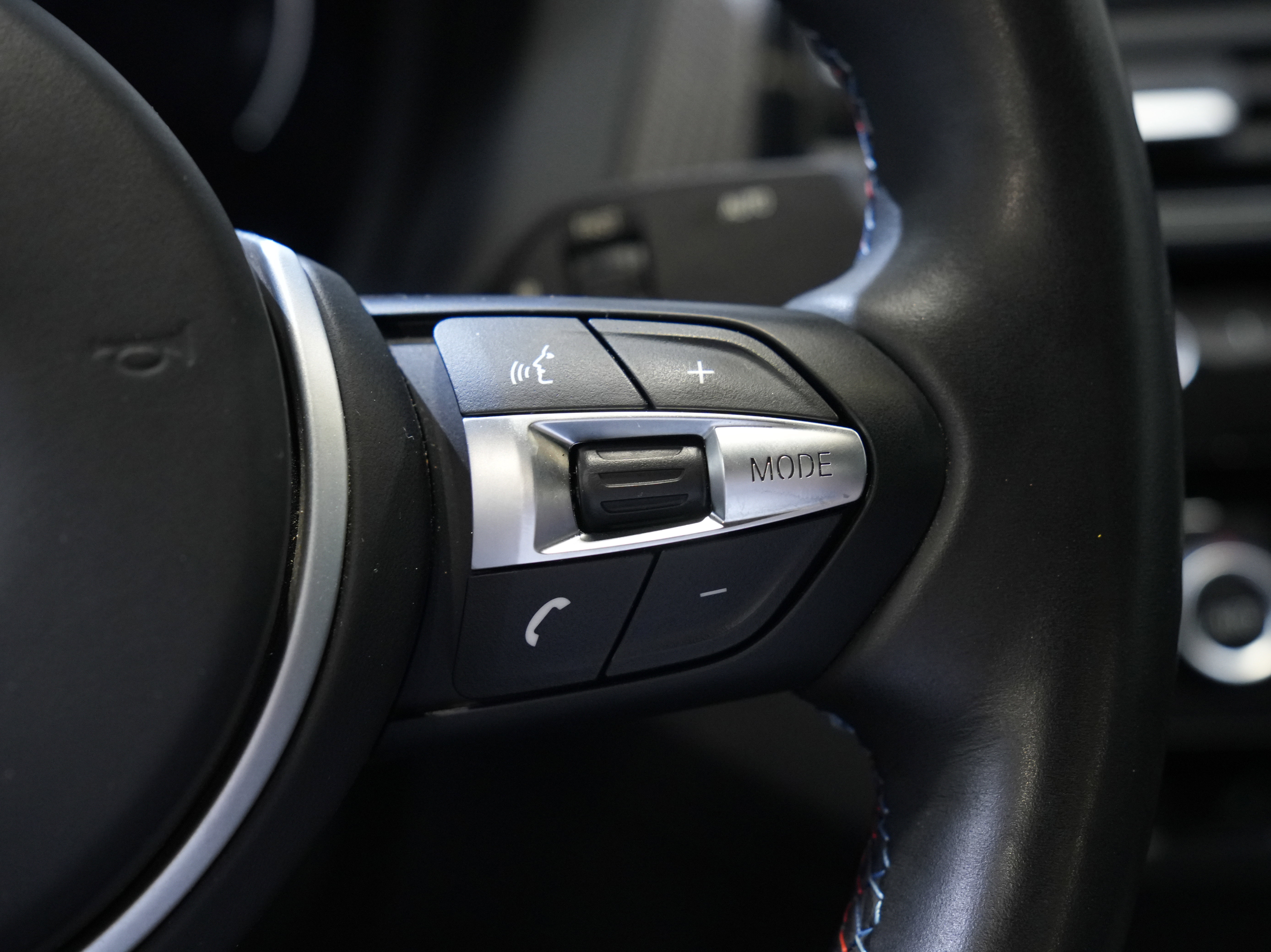 Used 2020 BMW M2 Competition w/ Executive Package image 34