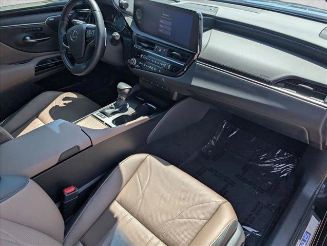 Used 2025 Lexus ES 300h w/ Accessory Package (Z1) FWD image 20