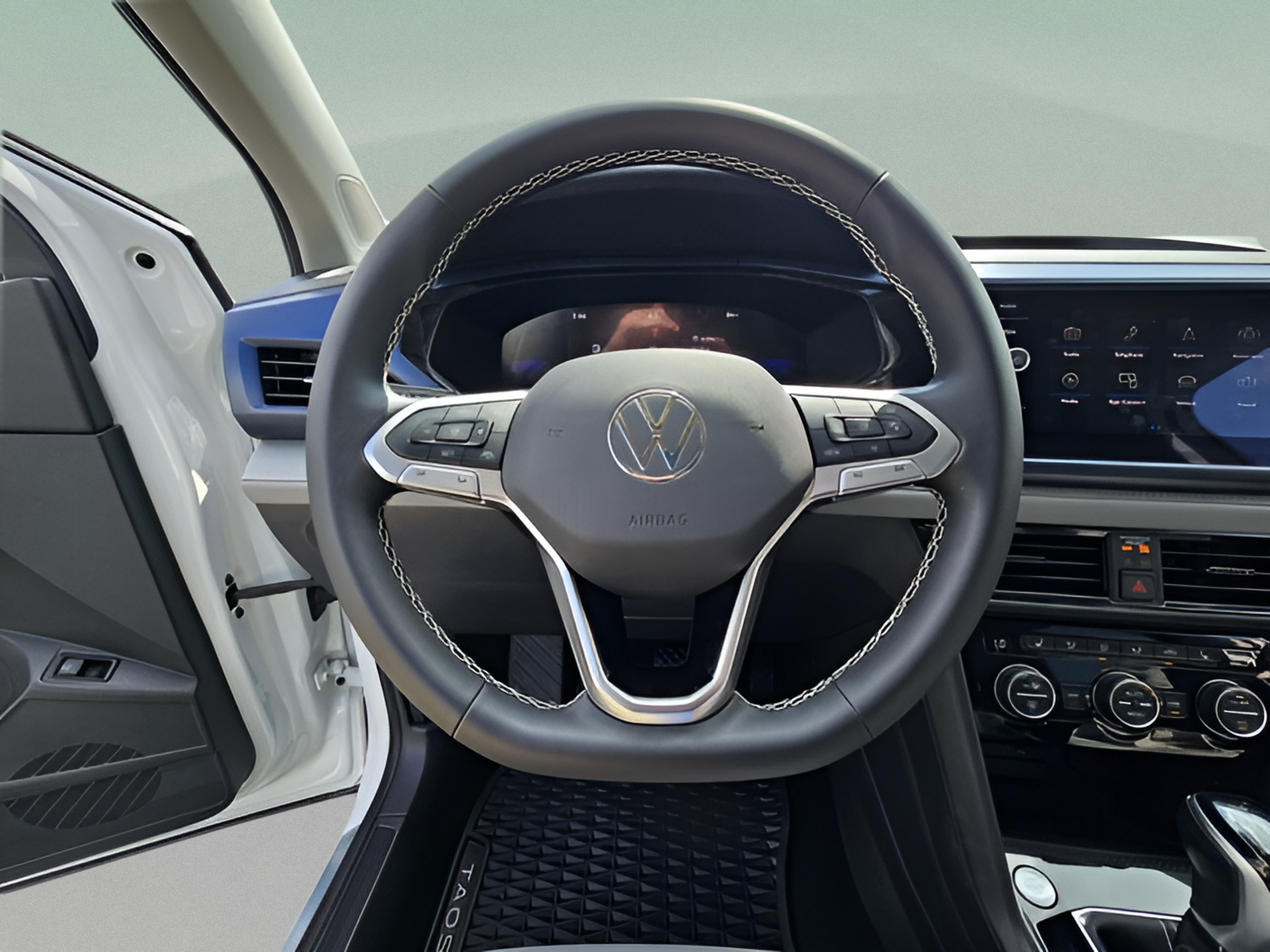 Used 2024 Volkswagen Taos SE FWD image 22
