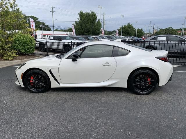 Used 2025 Toyota GR86 w/ Performance Package RWD image 5