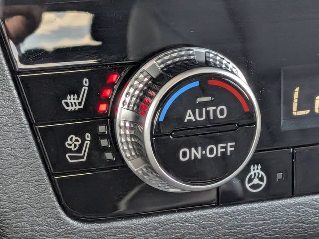 Used 2025 Mitsubishi Outlander SEL AWD/4WD image 26