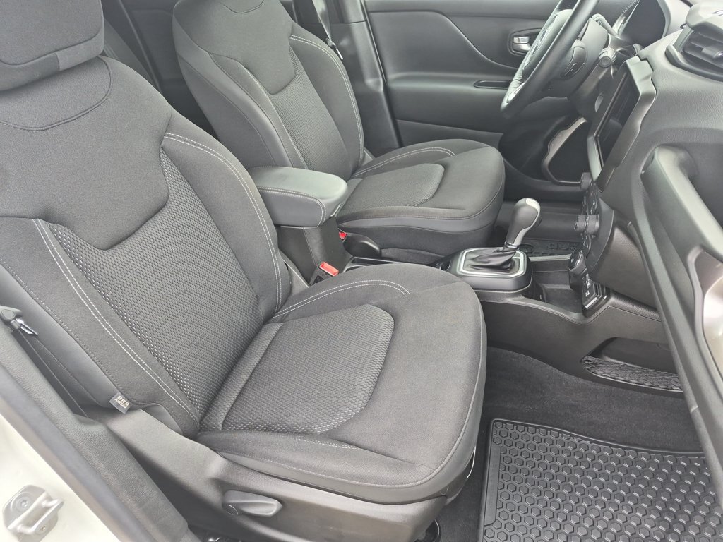 Used 2023 Jeep Renegade Latitude w/ Premium Group AWD/4WD image 20
