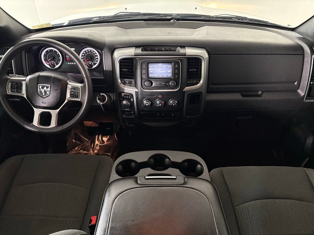 Used 2024 RAM 1500 Warlock AWD/4WD image 36